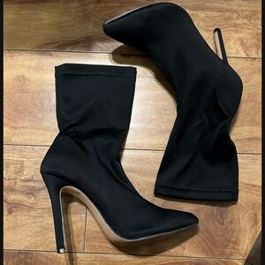 Elegant Black Stiletto Boots